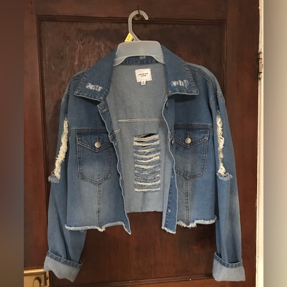 Jean jacket - Picture 1 of 2